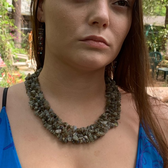 LABRADORITE IN THE ROUGH - Picture 3 of 7